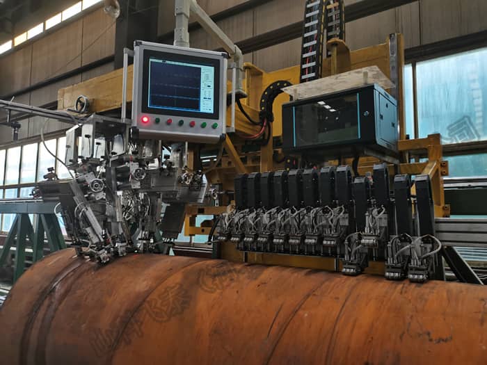 螺旋焊管探傷設(shè)備.jpg 螺旋焊管探傷設(shè)備.jpg